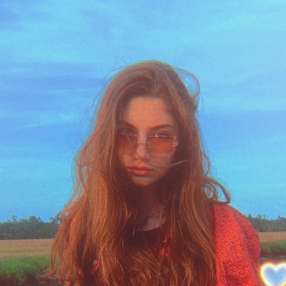 Meet your Posher, Avery